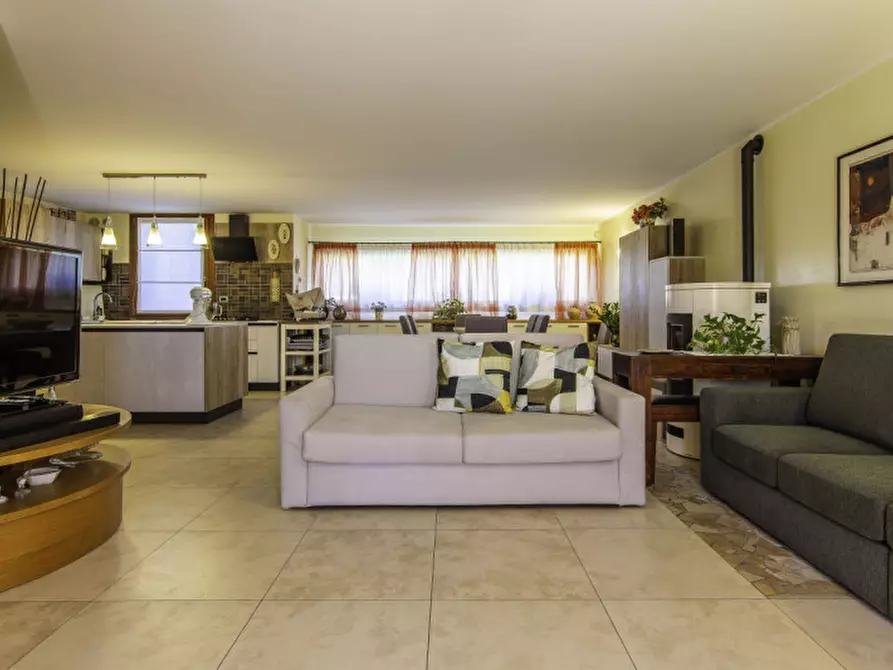 Immagine 4 di Villa in vendita  a Mirano