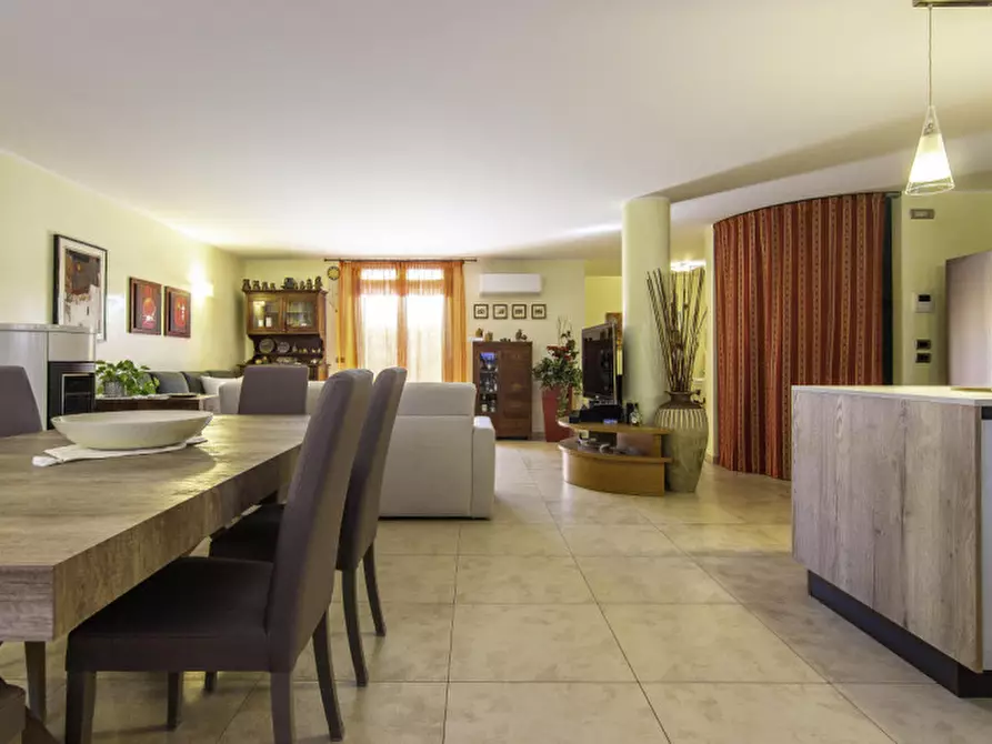 Immagine 13 di Villa in vendita  a Mirano