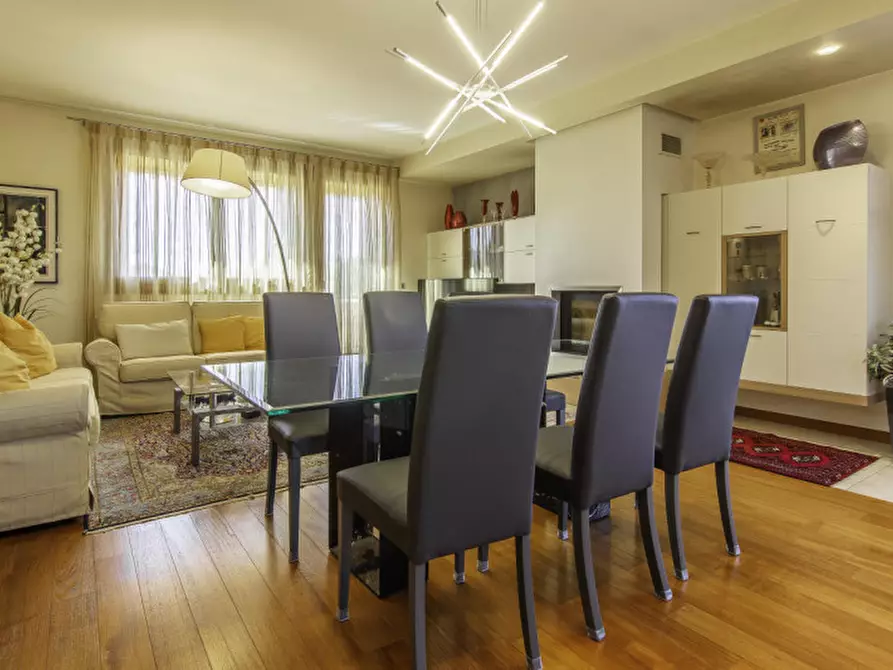 Immagine 22 di Villa in vendita  a Mirano