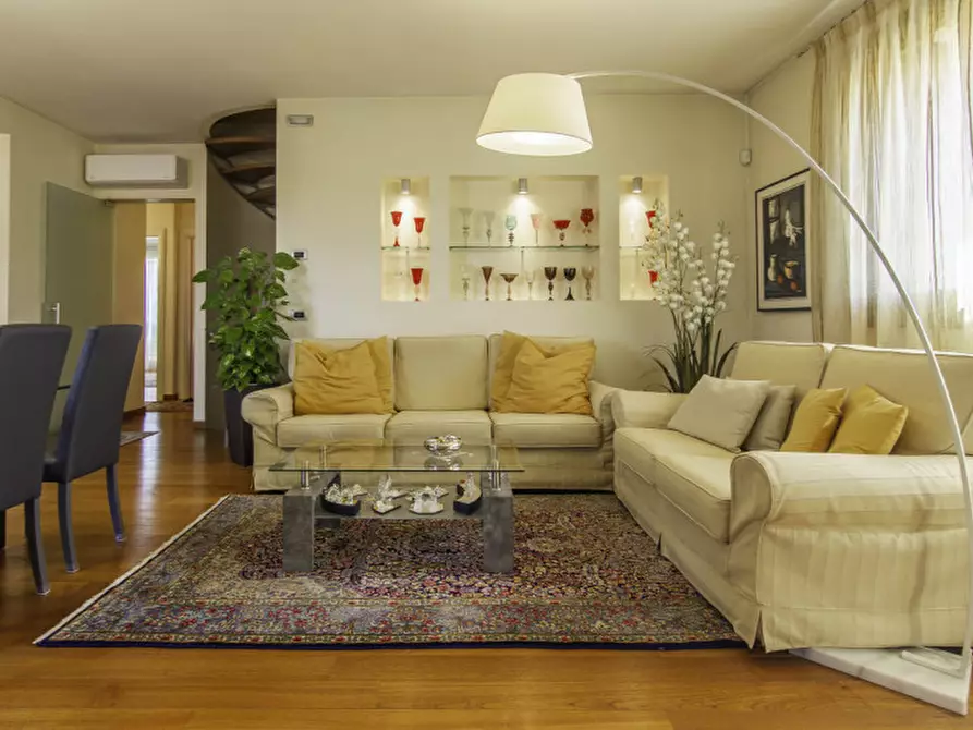 Immagine 29 di Villa in vendita  a Mirano