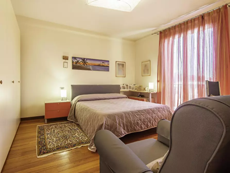 Immagine 37 di Villa in vendita  a Mirano