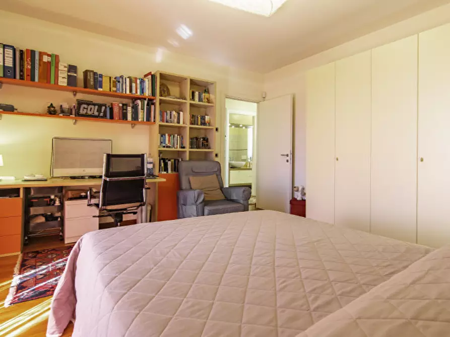 Immagine 39 di Villa in vendita  a Mirano