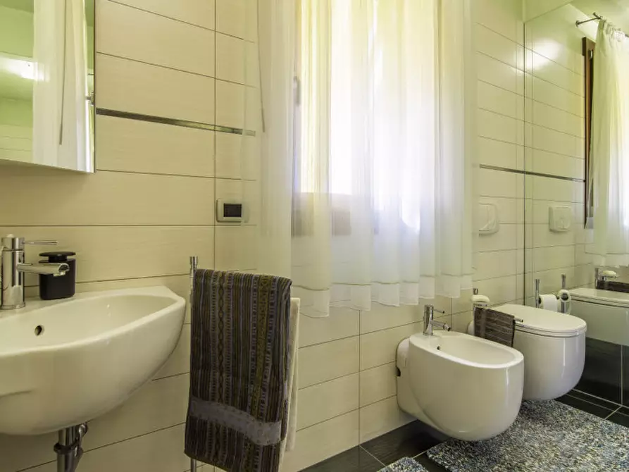 Immagine 41 di Villa in vendita  a Mirano