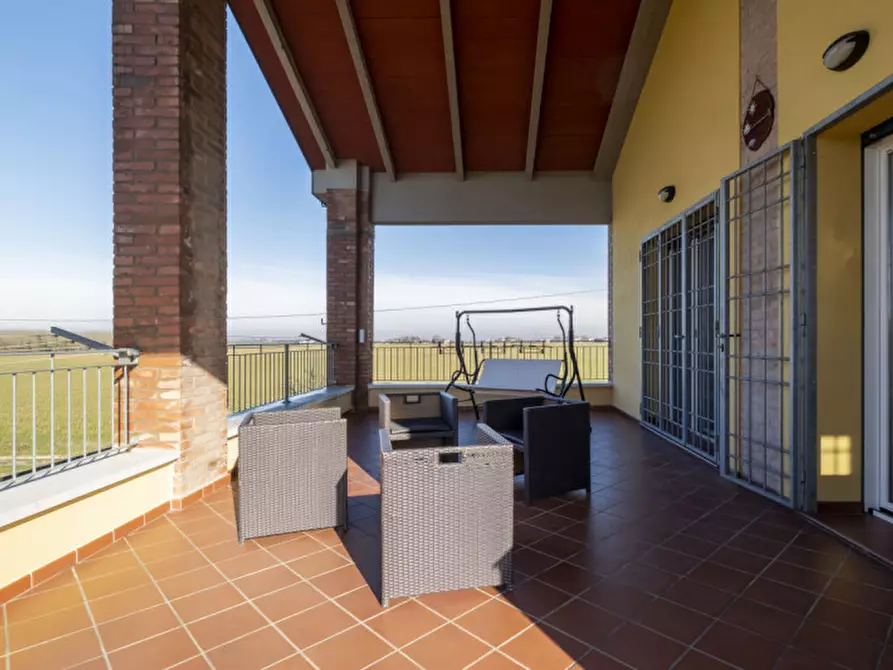 Immagine 10 di Villa in vendita  in Via Tortorelli a Budrio