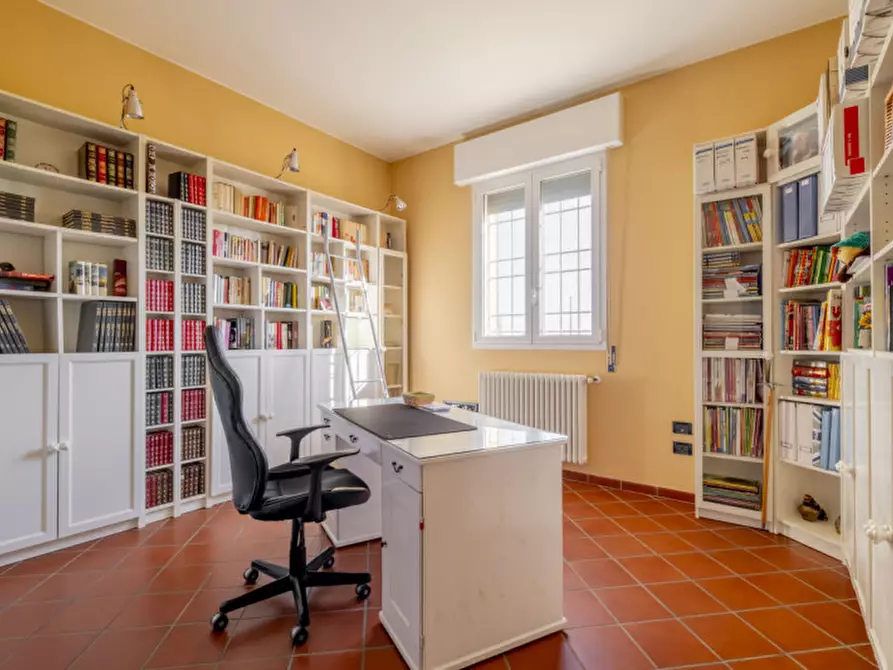 Immagine 20 di Villa in vendita  in Via Tortorelli a Budrio