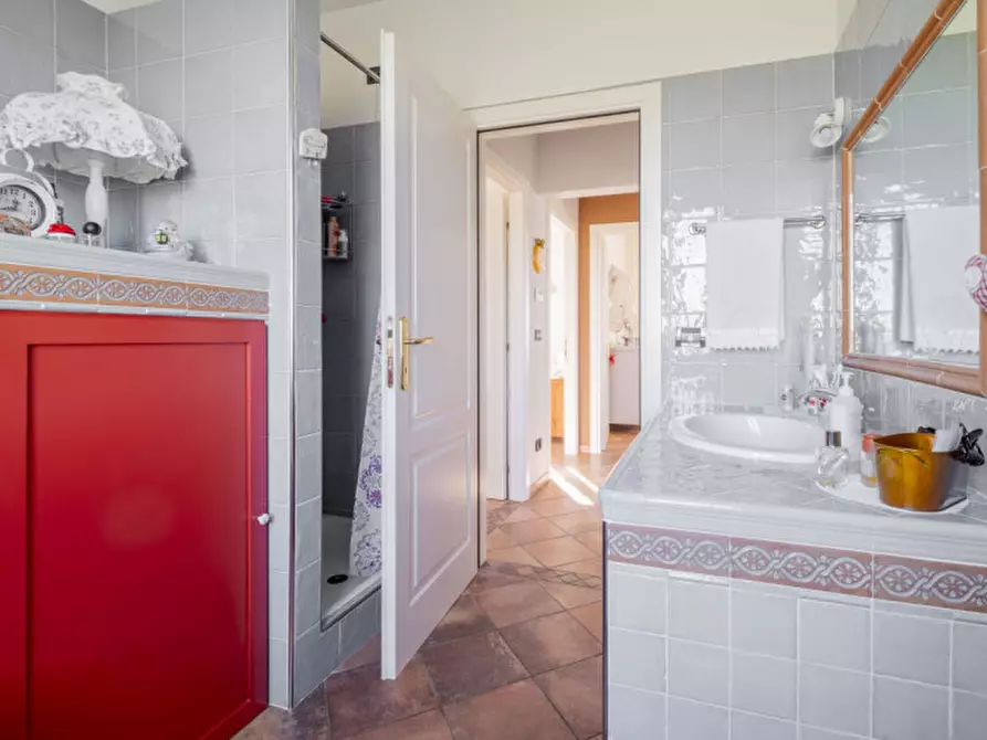 Immagine 23 di Villa in vendita  in Via Tortorelli a Budrio