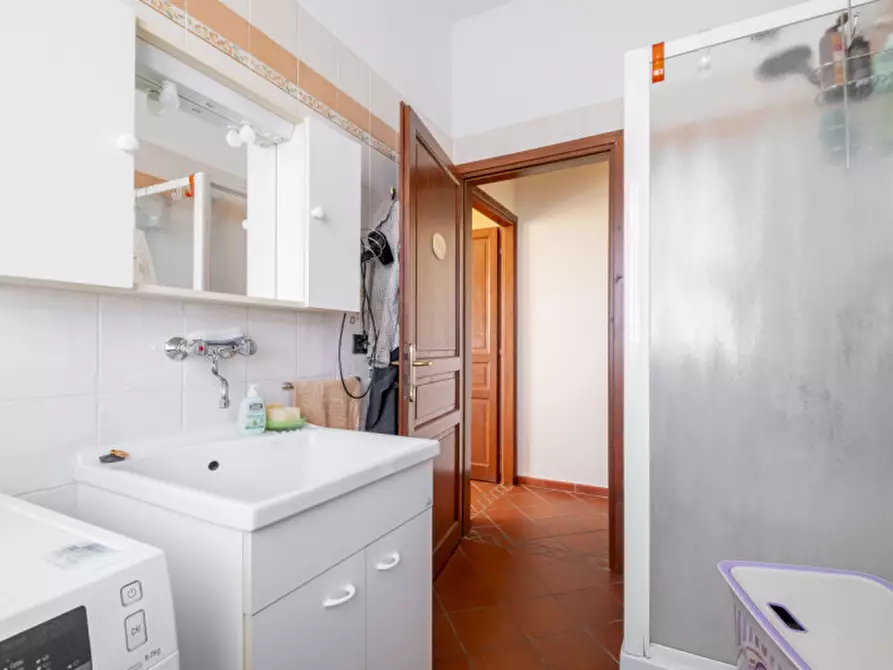 Immagine 25 di Villa in vendita  in Via Tortorelli a Budrio