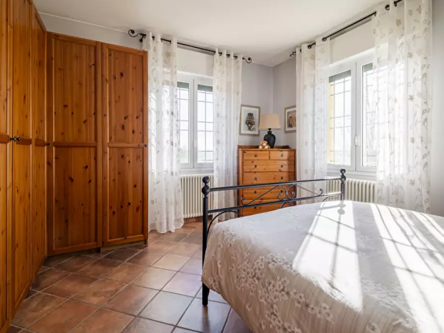 Immagine 25 di Villa in vendita  in Via Tortorelli a Budrio