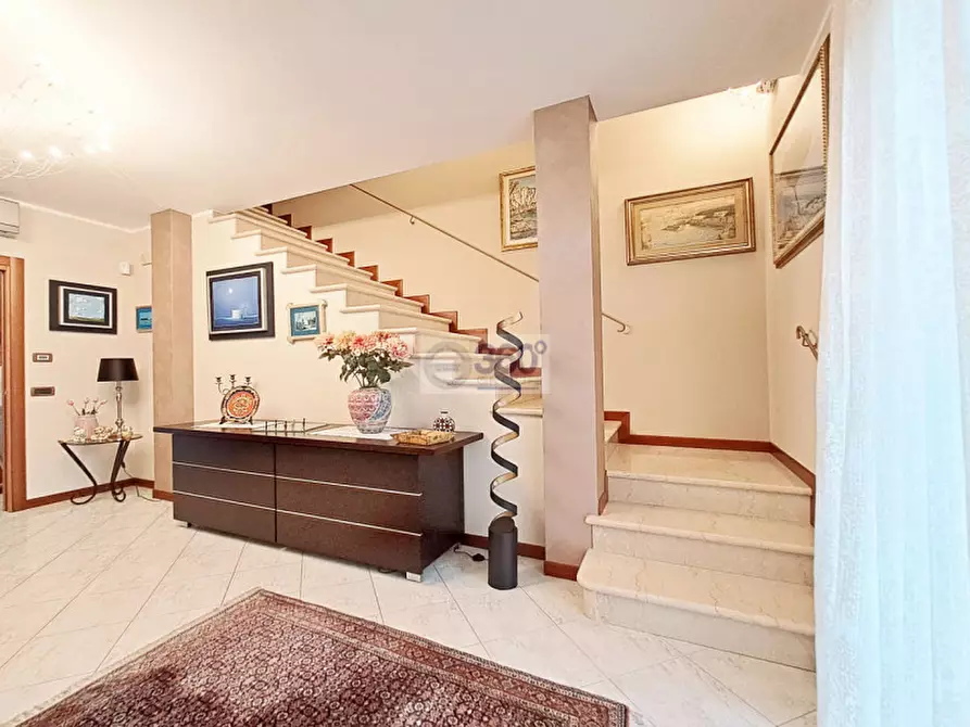 Immagine 6 di Villetta a schiera in vendita  in Via San Carlo Borromeo a Erbusco