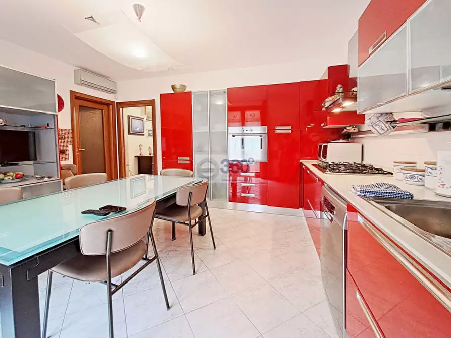 Immagine 9 di Villetta a schiera in vendita  in Via San Carlo Borromeo a Erbusco