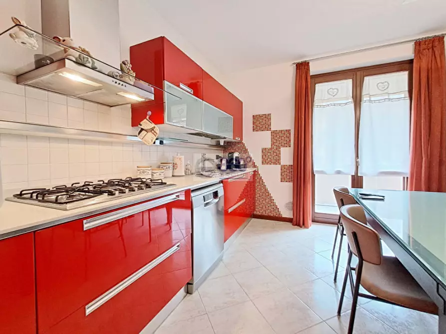 Immagine 10 di Villetta a schiera in vendita  in Via San Carlo Borromeo a Erbusco