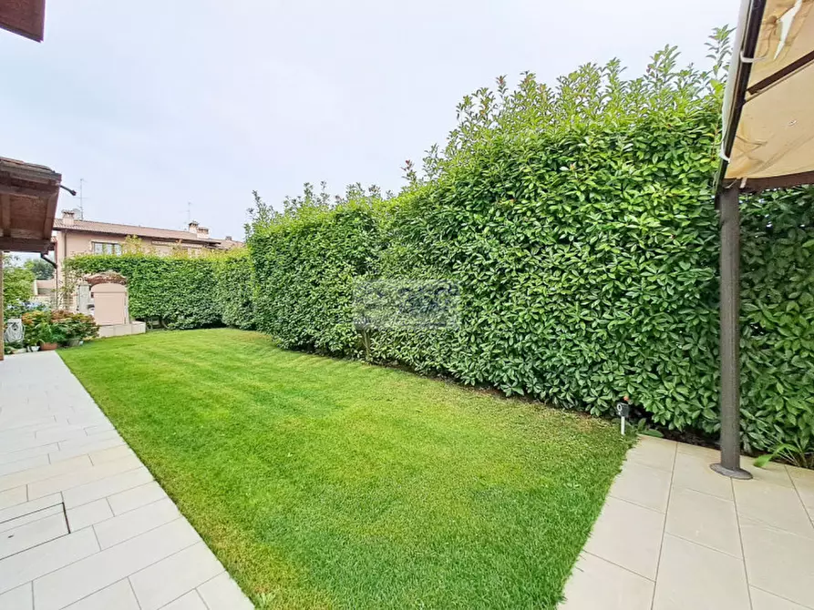 Immagine 26 di Villetta a schiera in vendita  in Via San Carlo Borromeo a Erbusco