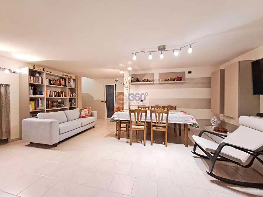 Immagine 27 di Villetta a schiera in vendita  in Via San Carlo Borromeo a Erbusco