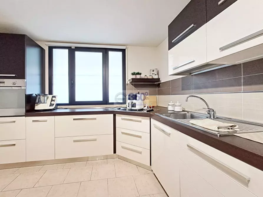 Immagine 29 di Villetta a schiera in vendita  in Via San Carlo Borromeo a Erbusco