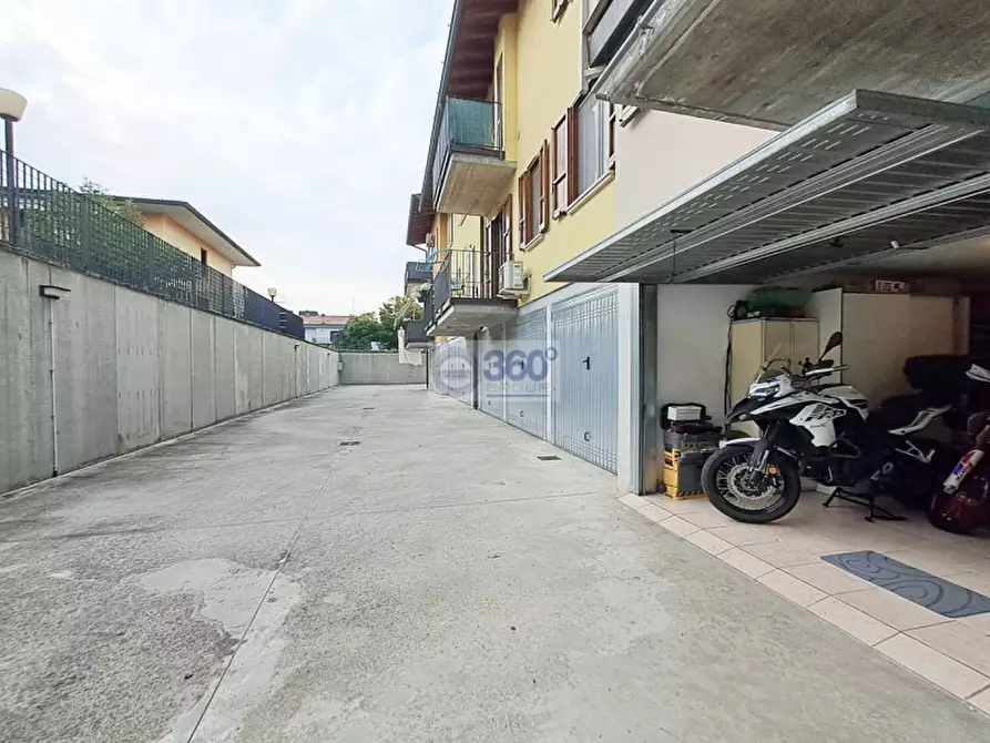 Immagine 32 di Villetta a schiera in vendita  in Via San Carlo Borromeo a Erbusco