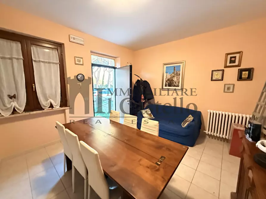 Immagine 5 di Appartamento in vendita  in Rigutini a Castiglione Del Lago