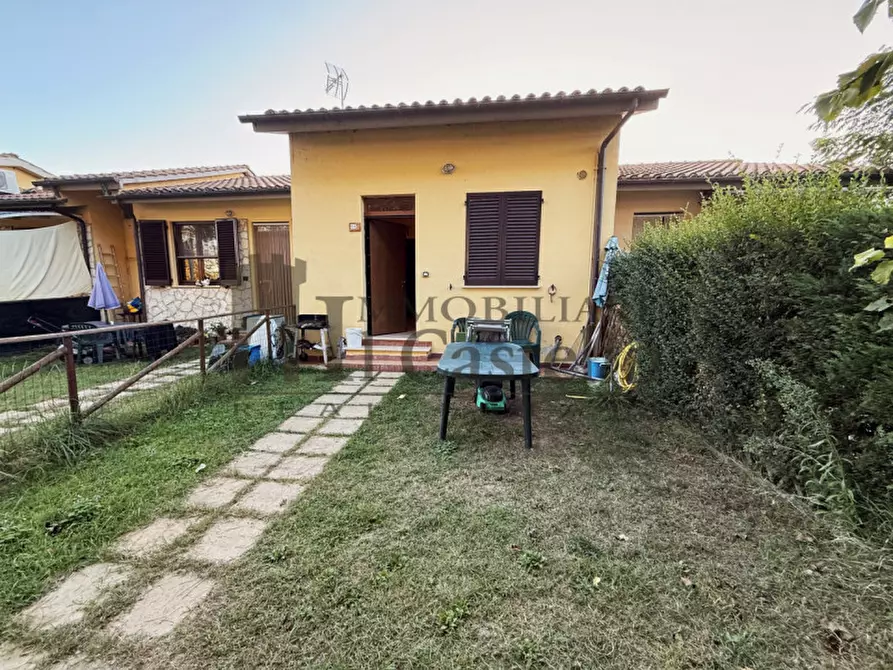 Immagine 14 di Appartamento in vendita  in Rigutini a Castiglione Del Lago