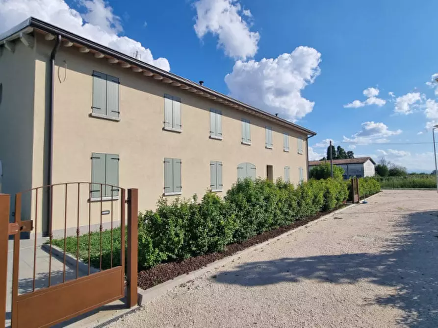 Immagine 1 di Villetta a schiera in vendita  in VIA MORBIDINA DI CORTILE a Carpi