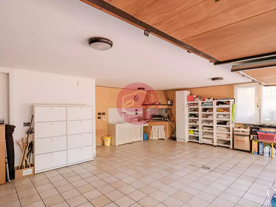 Immagine 31 di Villa in vendita  a Savignano Sul Rubicone