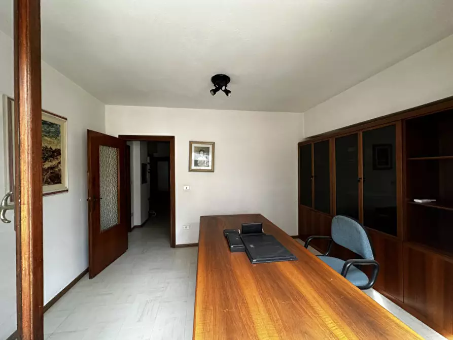 Immagine 3 di Appartamento in vendita  in via istiritta a Nuoro