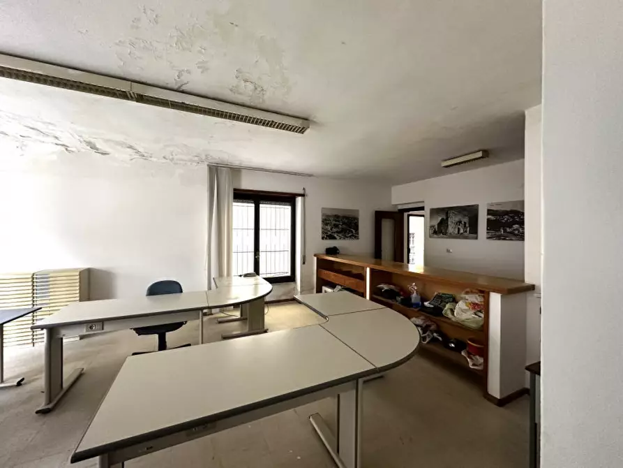 Immagine 5 di Appartamento in vendita  in via istiritta a Nuoro