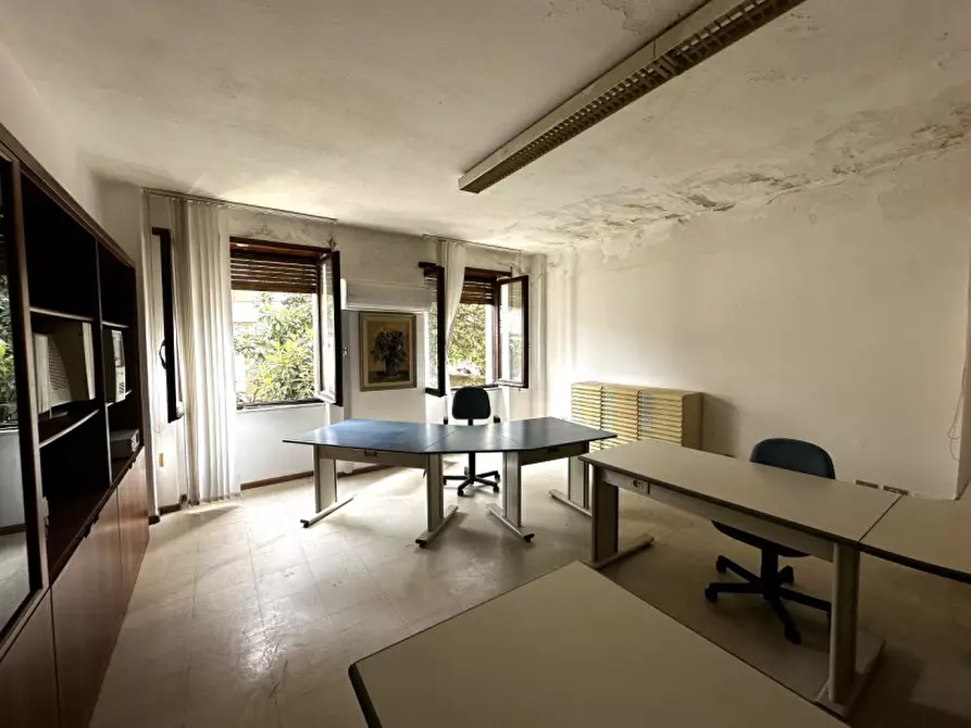 Immagine 6 di Appartamento in vendita  in via istiritta a Nuoro