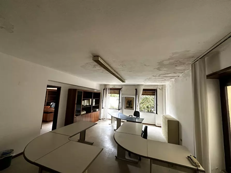 Immagine 10 di Appartamento in vendita  in via istiritta a Nuoro