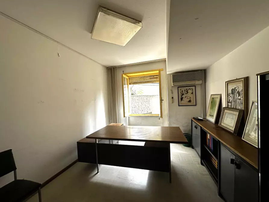 Immagine 11 di Appartamento in vendita  in via istiritta a Nuoro