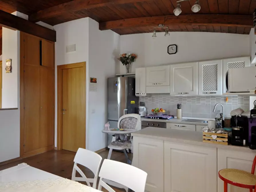 Immagine 4 di Appartamento in vendita  in Via Antonio Vivaldi a Loro Ciuffenna