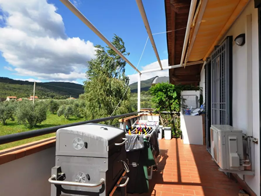 Immagine 11 di Appartamento in vendita  in Via Antonio Vivaldi a Loro Ciuffenna