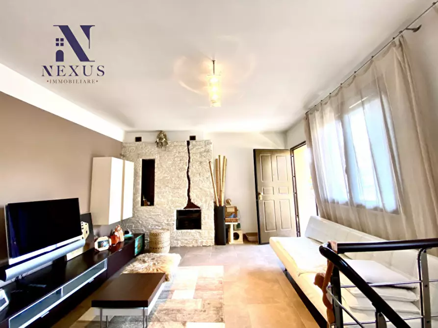 Immagine 1 di Appartamento in vendita  a Fano