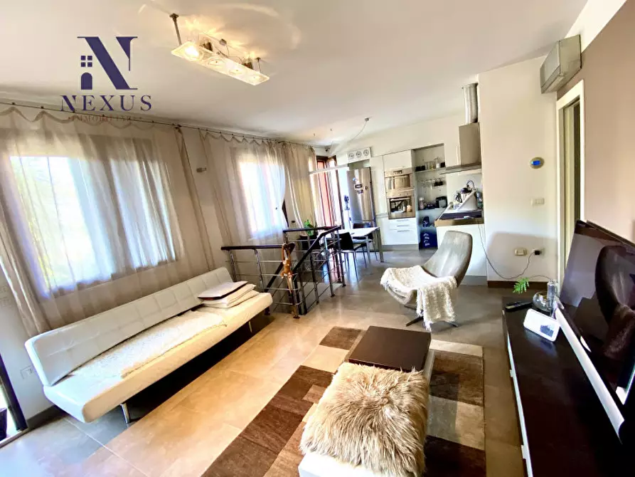 Immagine 3 di Appartamento in vendita  a Fano