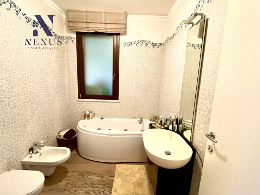 Immagine 13 di Appartamento in vendita  a Fano