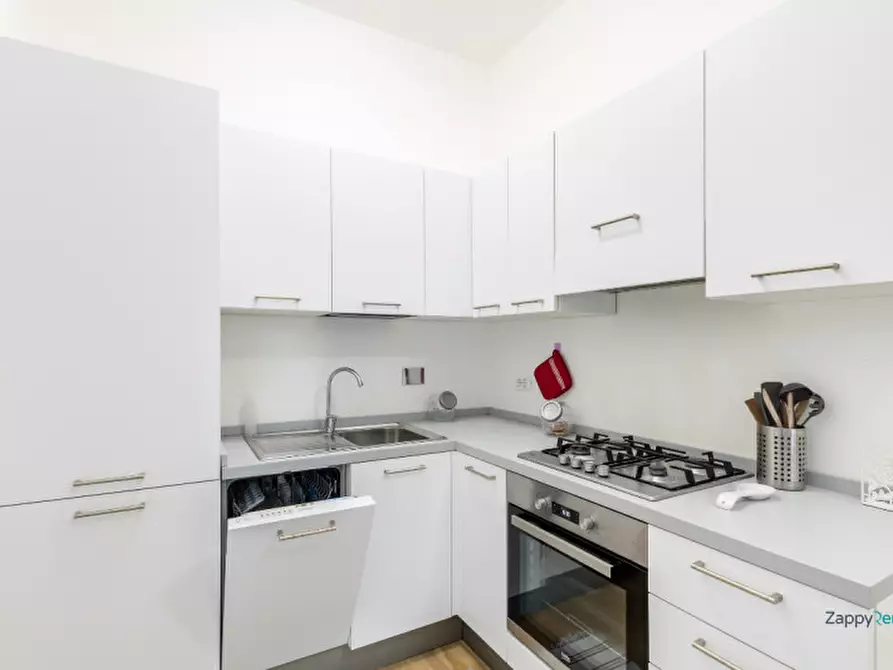 Immagine 21 di Appartamento in affitto  in Via Carlo Lorenzini a Roma