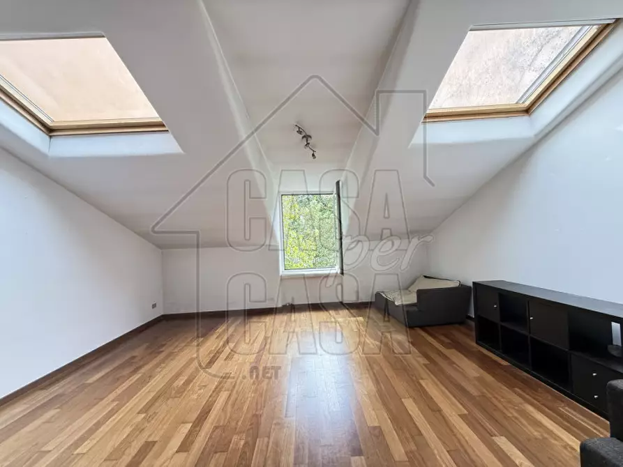 Immagine 1 di Appartamento in vendita  in VIA Savonarola a Padova