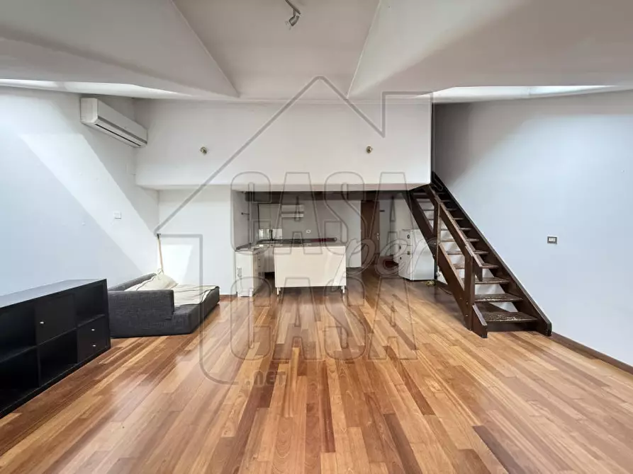 Immagine 2 di Appartamento in vendita  in VIA Savonarola a Padova