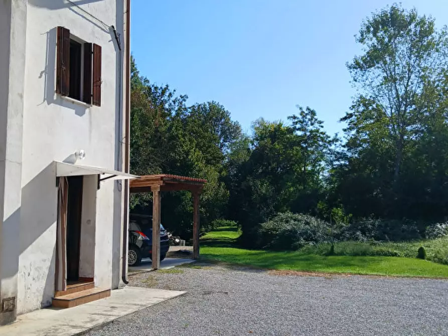 Immagine 2 di Rustico / casale in vendita  in Via Raffaello 7 a Gruaro