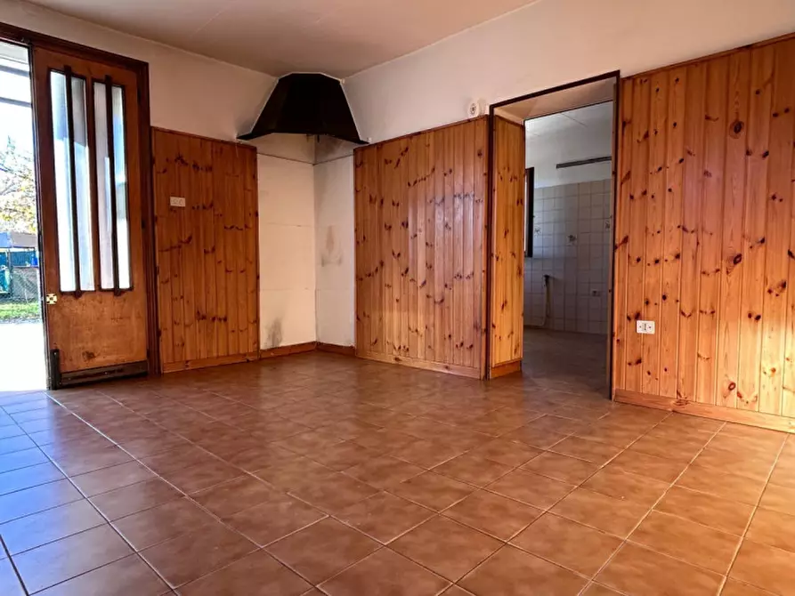 Immagine 7 di Rustico / casale in vendita  in Via Raffaello 7 a Gruaro