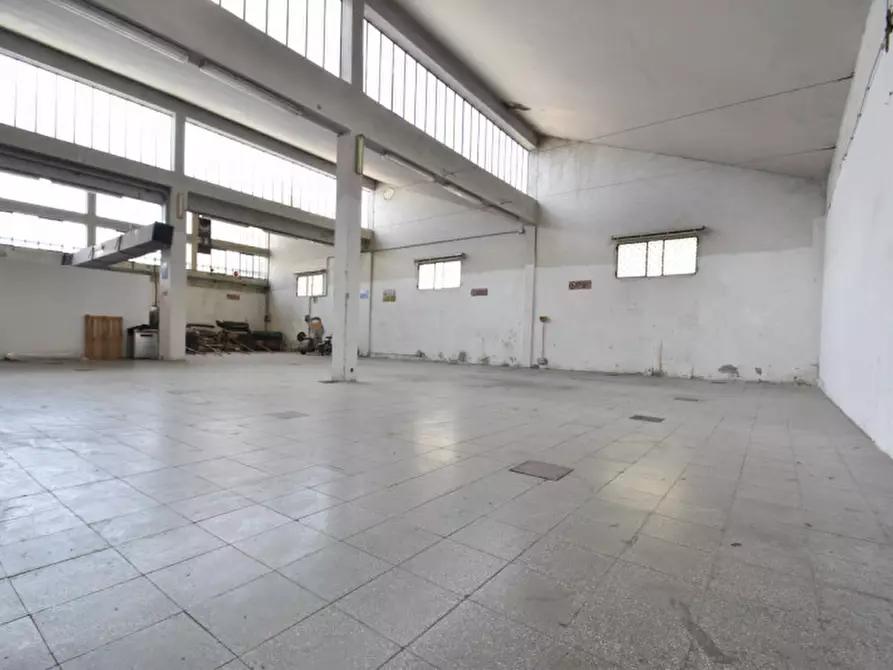 Immagine 5 di Laboratorio in affitto  in VIA SAN CRISPINO 11 a Bussolengo