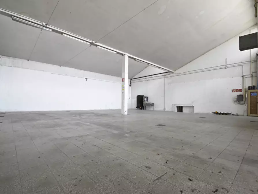 Immagine 8 di Laboratorio in affitto  in VIA SAN CRISPINO 11 a Bussolengo