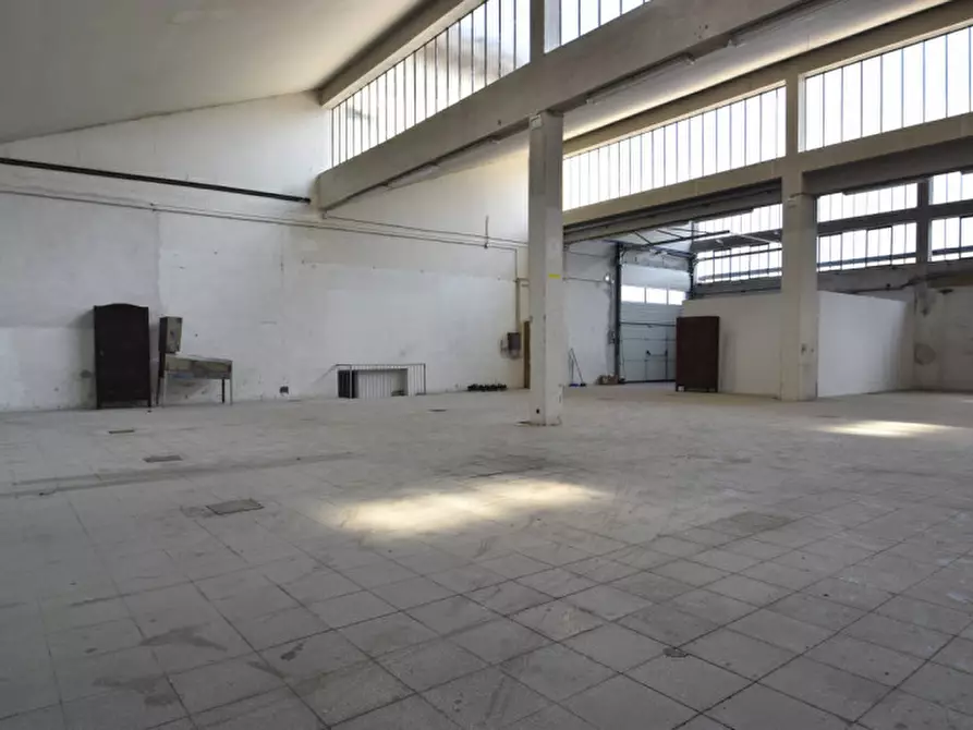 Immagine 19 di Laboratorio in affitto  in VIA SAN CRISPINO 11 a Bussolengo