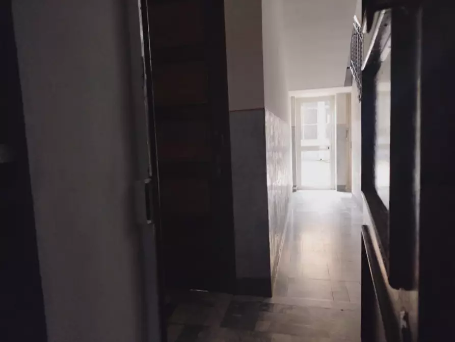 Immagine 5 di Negozio in affitto  in Via Michele Lessona 91/A a Torino