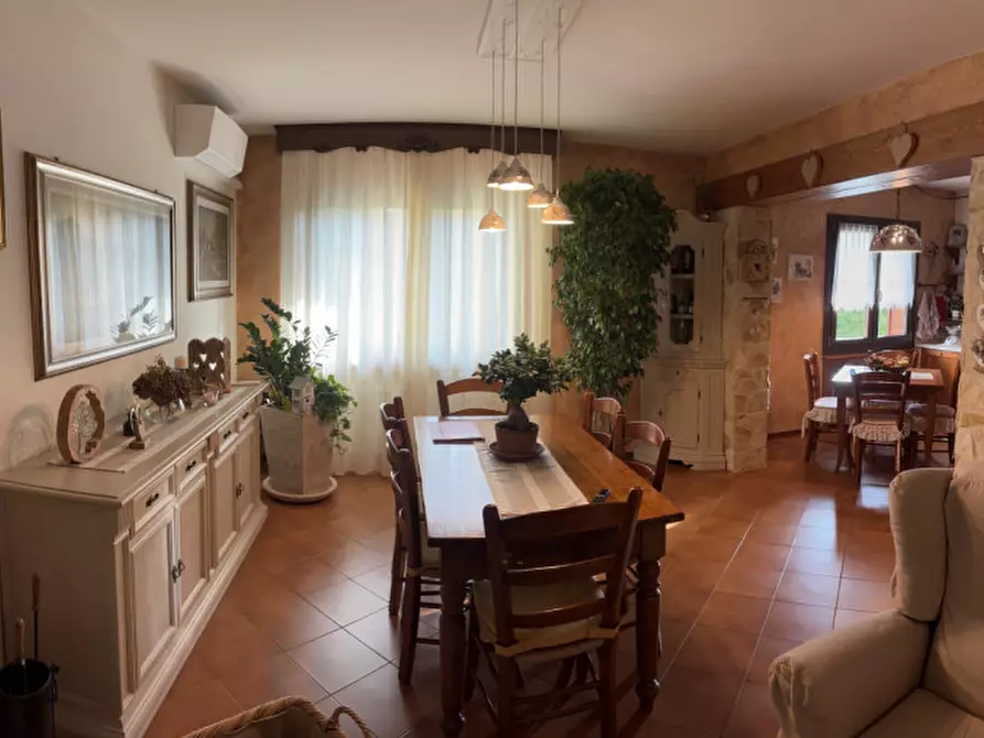 Immagine 5 di Villetta a schiera in vendita  in VIA LUIGI STURZO a Vicenza