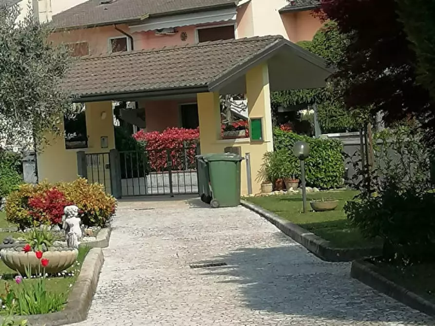 Immagine 37 di Villetta a schiera in vendita  in VIA LUIGI STURZO a Vicenza