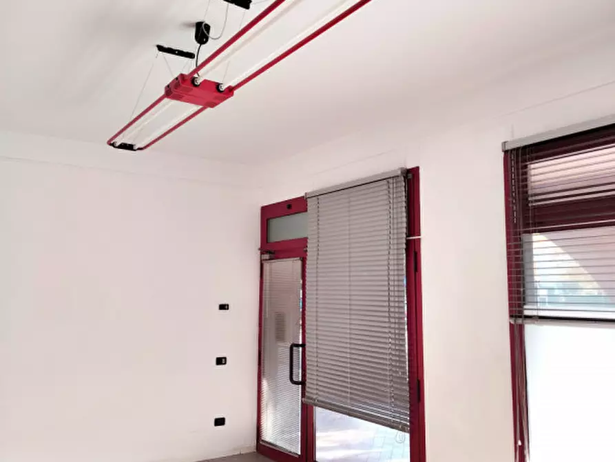 Immagine 6 di Negozio in affitto  in via don milani 32 a Albignasego