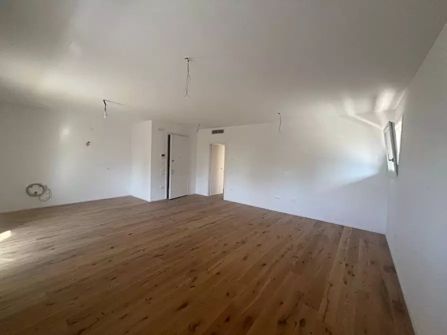 Immagine 8 di Appartamento in vendita  a Campolongo Maggiore