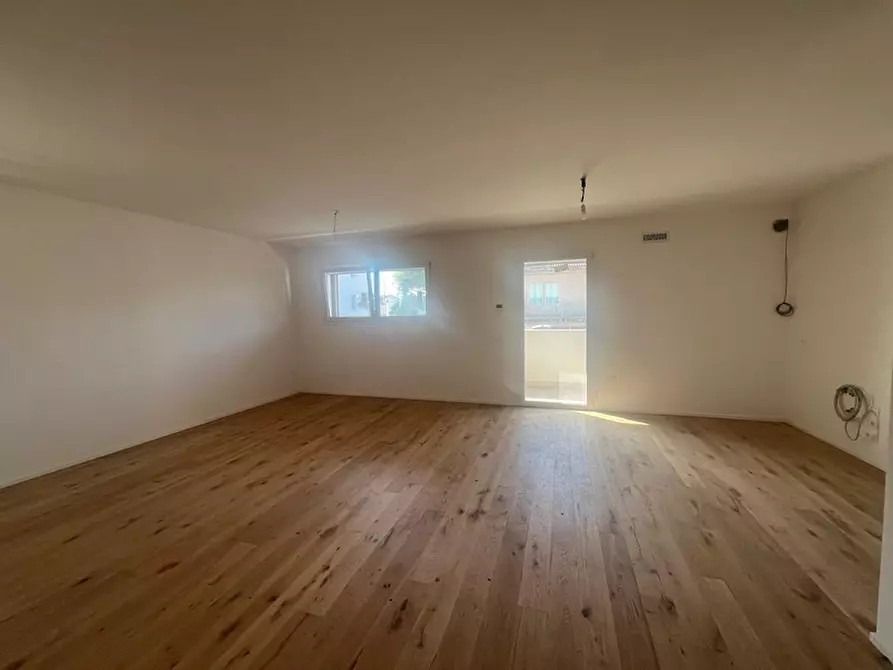 Immagine 10 di Appartamento in vendita  a Campolongo Maggiore