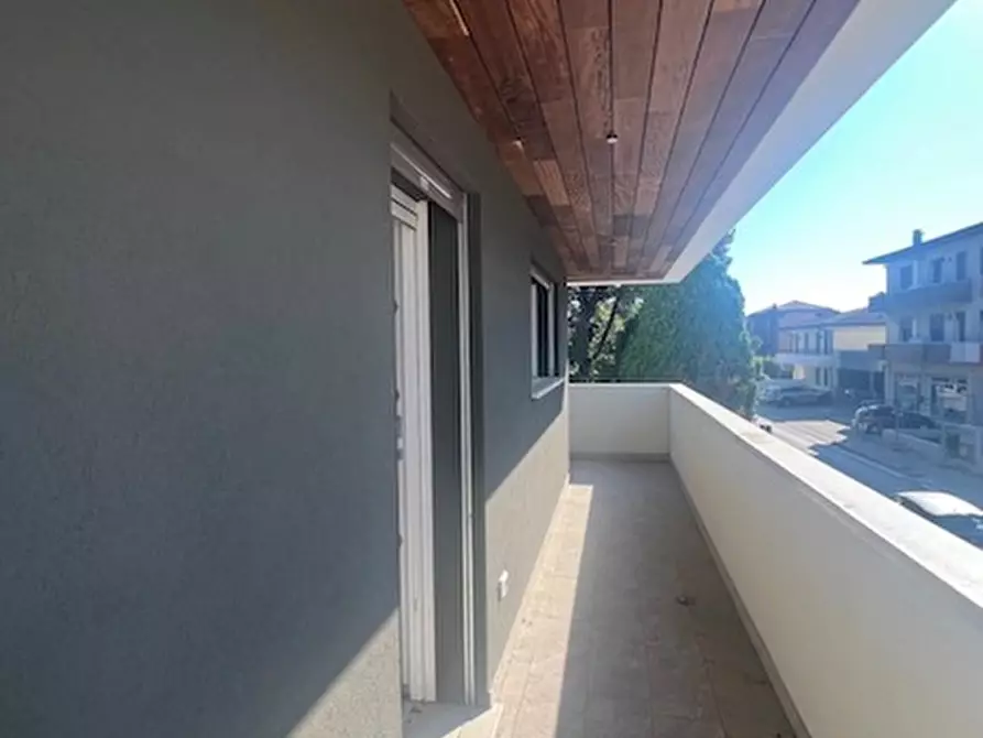 Immagine 11 di Appartamento in vendita  a Campolongo Maggiore