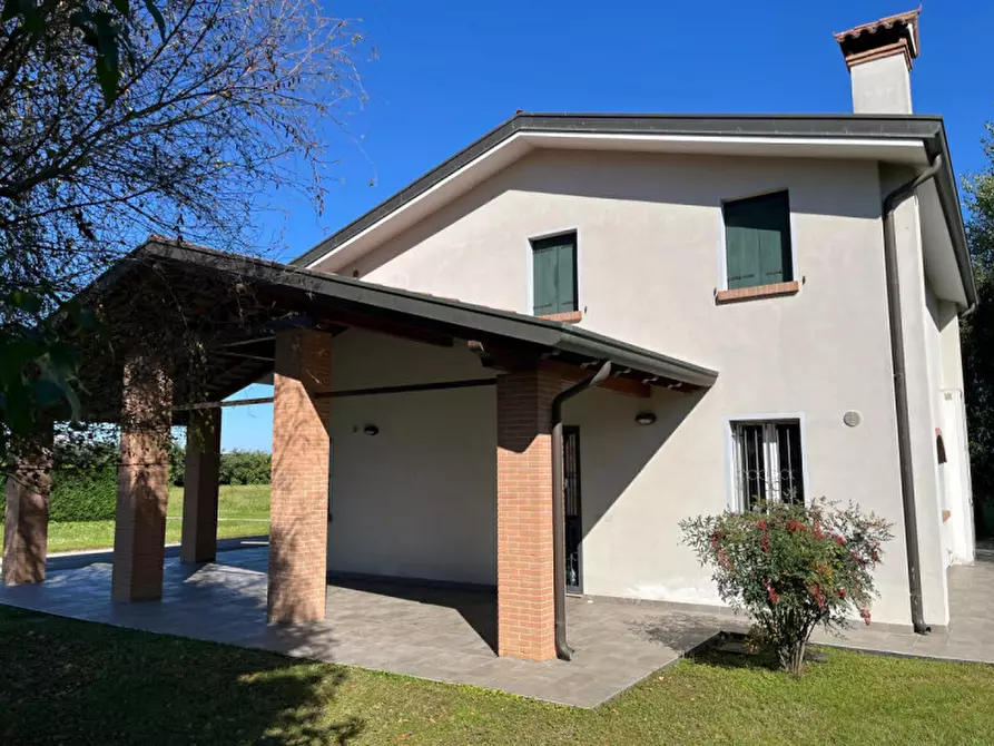 Immagine 5 di Casa indipendente in vendita  a Rubano