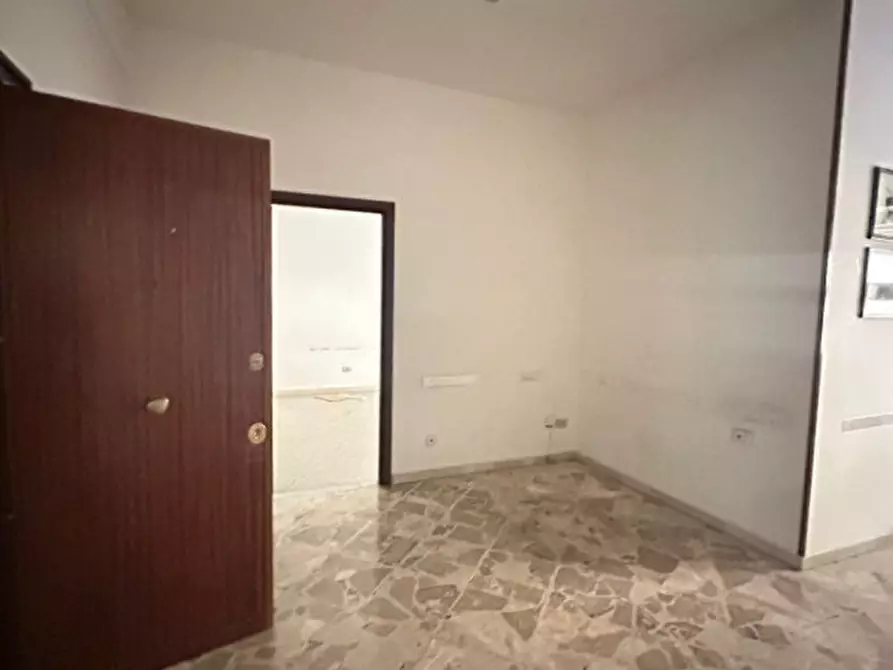Immagine 5 di Appartamento in vendita  in VIA DEI CANTIERI a Palermo